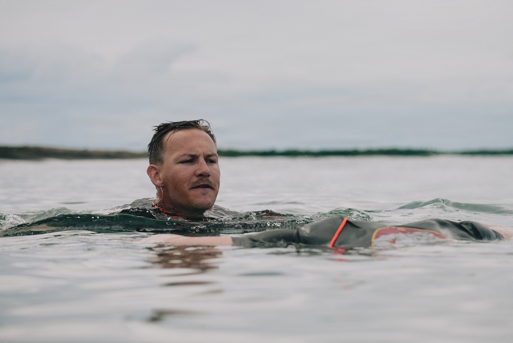 22nd MEU (SOC) | India Co. Open Water Swim Rescues