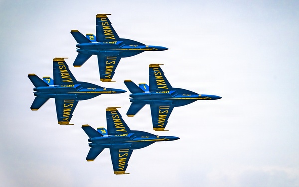U.S. Navy Blue Angels practice for the 2026 Charleston Airshow