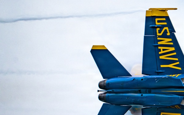 U.S. Navy Blue Angels practice for the 2026 Charleston Airshow