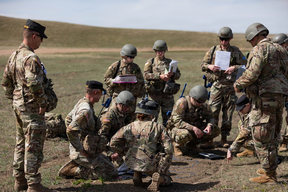 South Dakota officer candidates strengthen leadership and readiness through tactile training