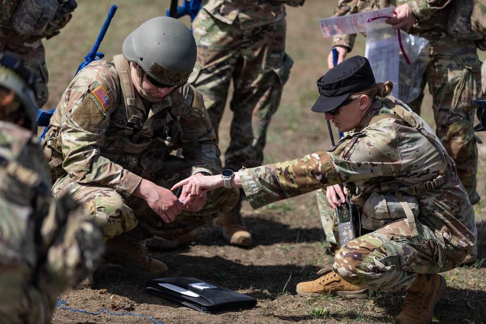 South Dakota officer candidates strengthen leadership and readiness through tactile training
