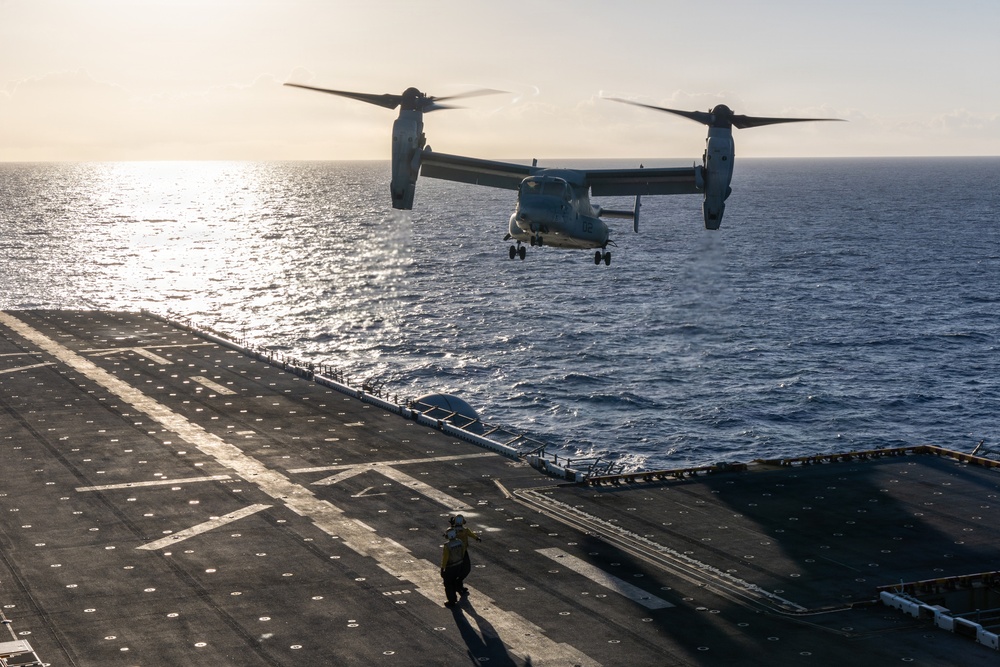 22nd MEU (SOC) | Flight Operations aboard USS Iwo Jima