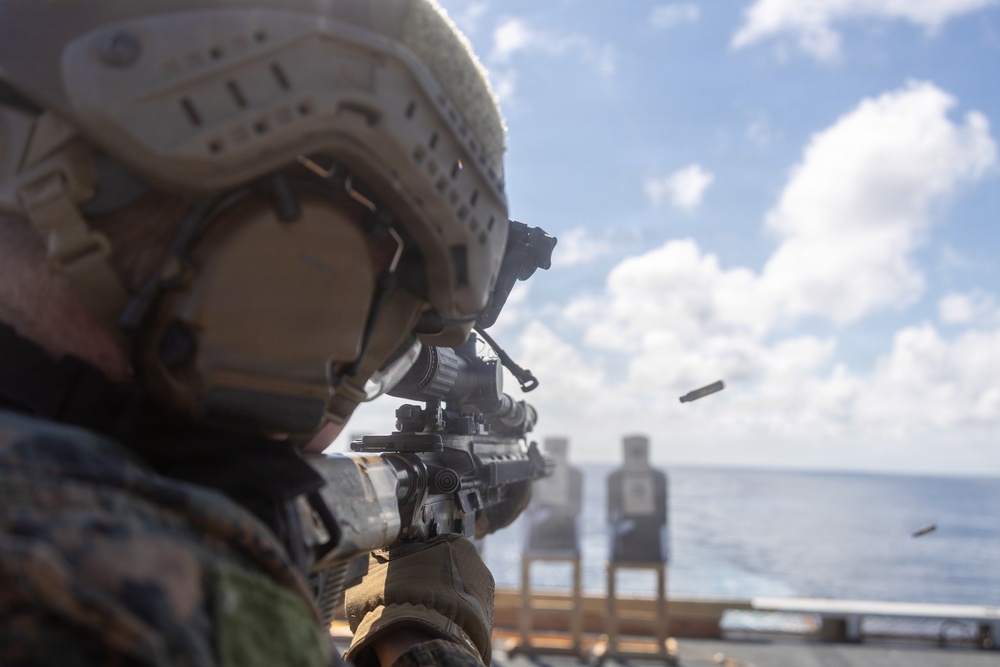 22nd MEU(SOC) | Marines Conduct Deck Shoot Aboard USS Fort Lauderdale