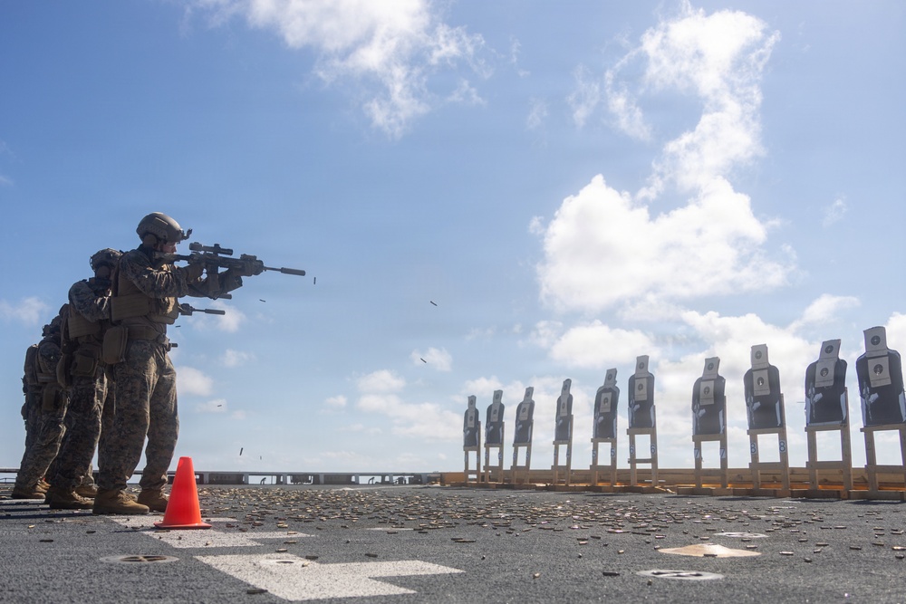 22nd MEU(SOC) | Marines Conduct Deck Shoot Aboard USS Fort Lauderdale