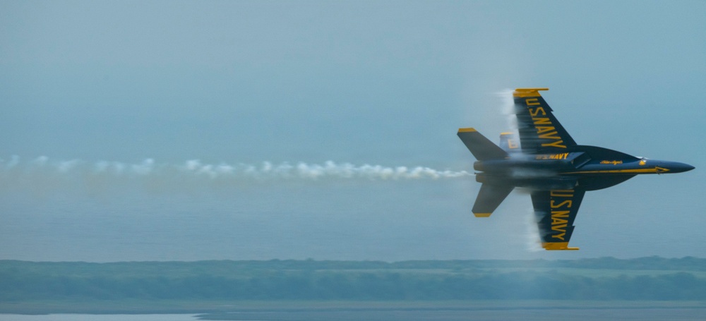 U.S. Navy Blue Angels practice for 2026 Charleston Airshow