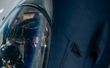Iowa 185TH ARW Conducts Aerial Refueling with South Dakota 114TH FW F-16s