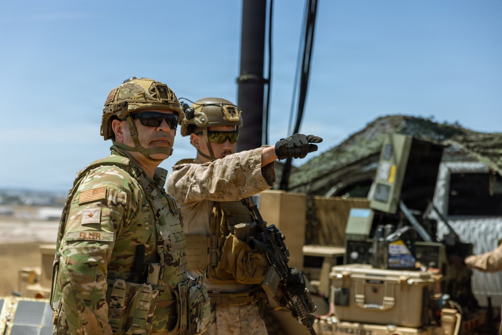 Brig. Gen. Filler visits JTF-SB Service Members in San Deigo Sector