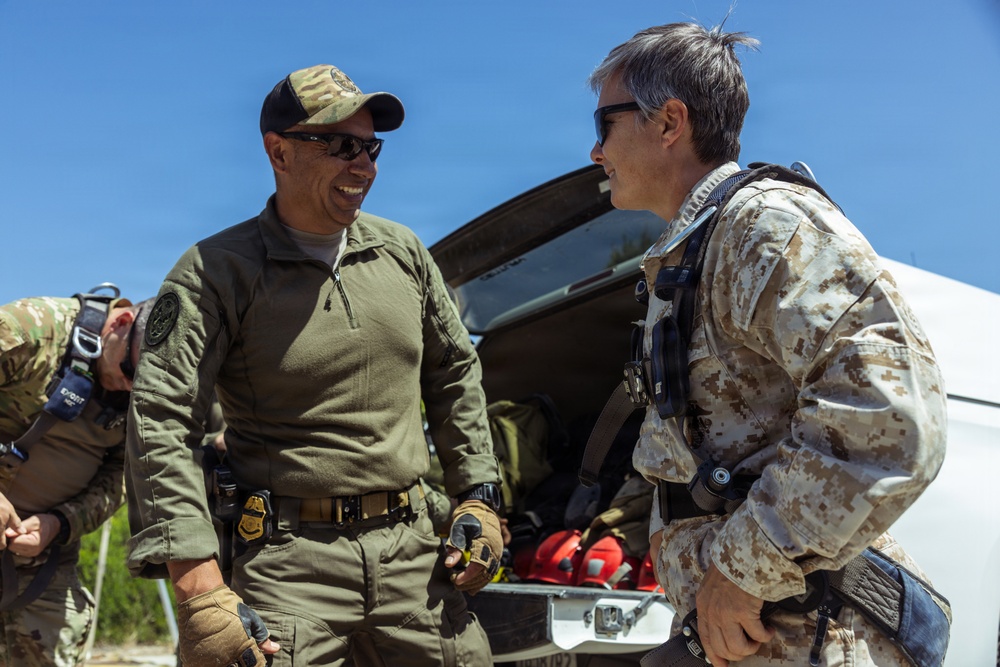 Brig. Gen. Filler visits JTF-SB Service Members in San Deigo Sector
