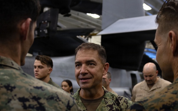 CENTCOM Commander visits USS Tripoli