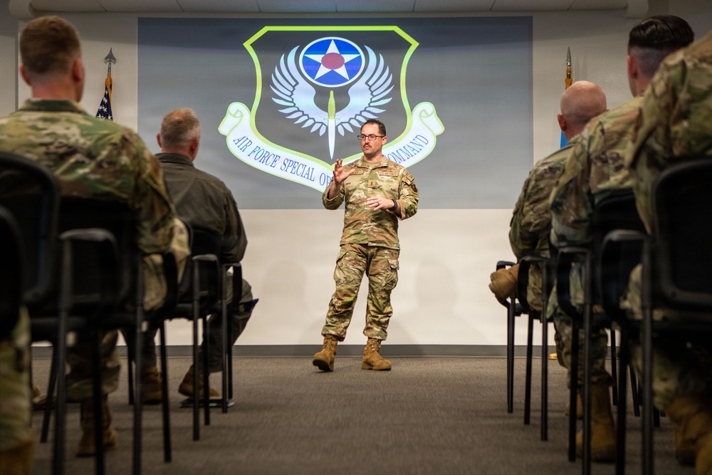 137th SOW hosts tactical communicators in AFSOC course