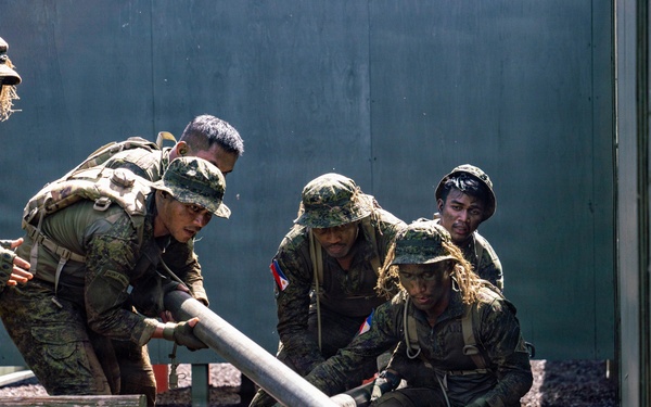 Multinational Soldiers take on the Leadership Reaction Course at the 2026 Pacific Land Forces Team Readiness Challenge