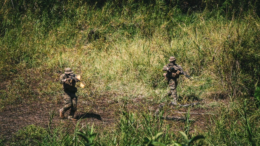 U.S. and Philippine Army Soldiers Execute Joint Jungle Patrol