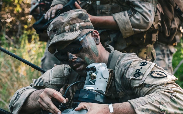 U.S. and Philippine Army Soldiers Execute Joint Jungle Patrol