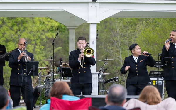 U.S. Navy Band Cruisers perform at Mill Pond Park