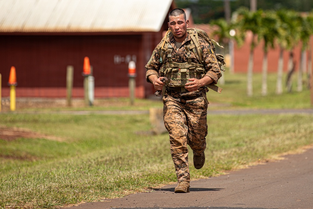 Multinational Soldiers compete in Ruck March for Pacific Land Forces Team Readiness Challenge
