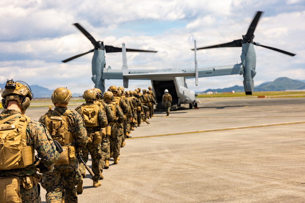 4th Marine Regiment Conducts Flyaway Drill