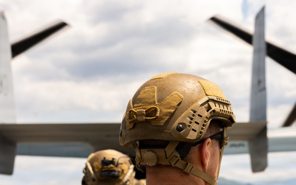 4th Marine Regiment Conducts Flyaway Drill