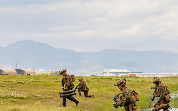4th Marine Regiment Conducts Flyaway Drill