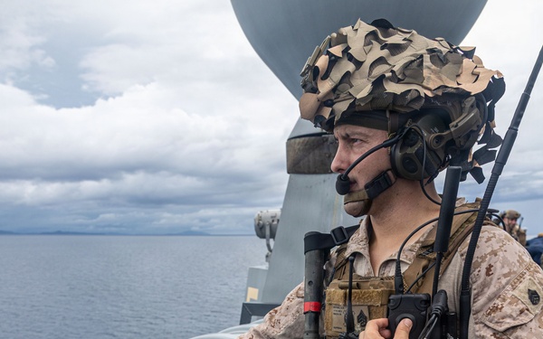 11th MEU Marines, Sailors Transit the Surigao Strait aboard USS Portland