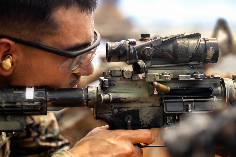 11th MEU Marines, Sailors Conduct Marksmanship Training Aboard USS Boxer