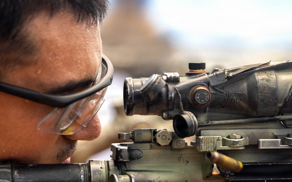 11th MEU Marines, Sailors Conduct Marksmanship Training Aboard USS Boxer