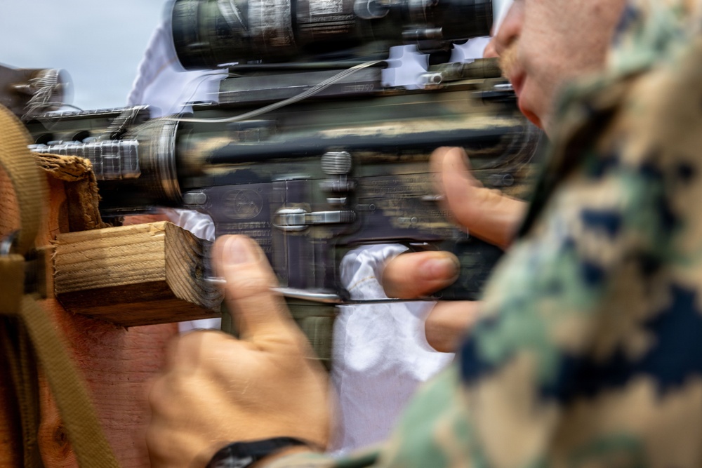 11th MEU Marines, Sailors Conduct Marksmanship Training Aboard USS Boxer