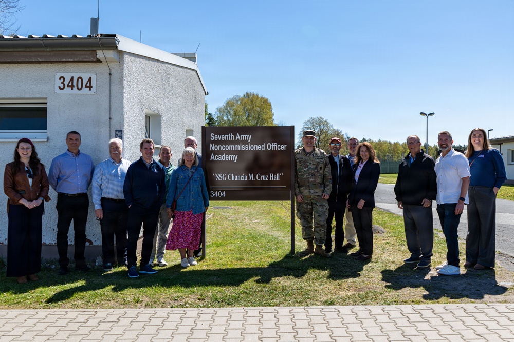 SCU and USO visit NCOA