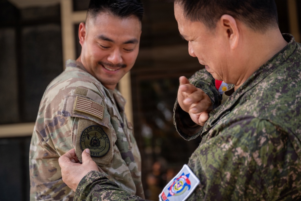 Balikatan 2026: 21st AEW and PAF chaplains gather for fellowship exchange