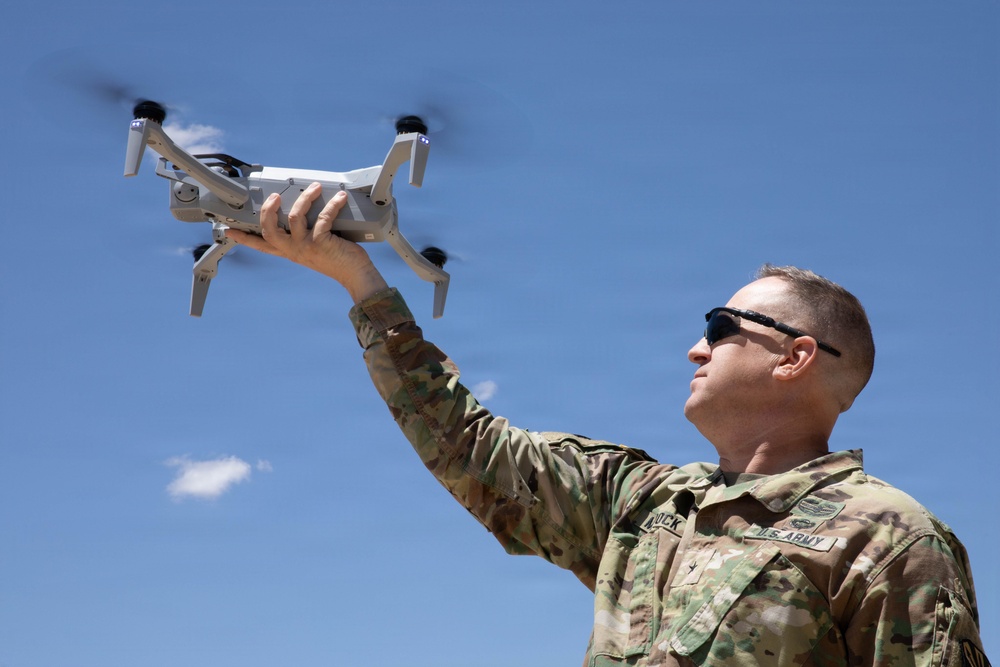 Arizona National Guard Land Component Commander Attends Small UAS Demonstration