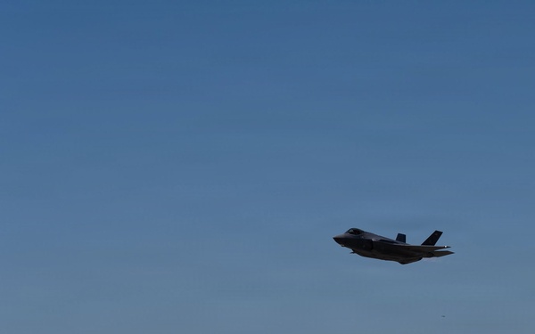 F-35s roar over Dannelly Field