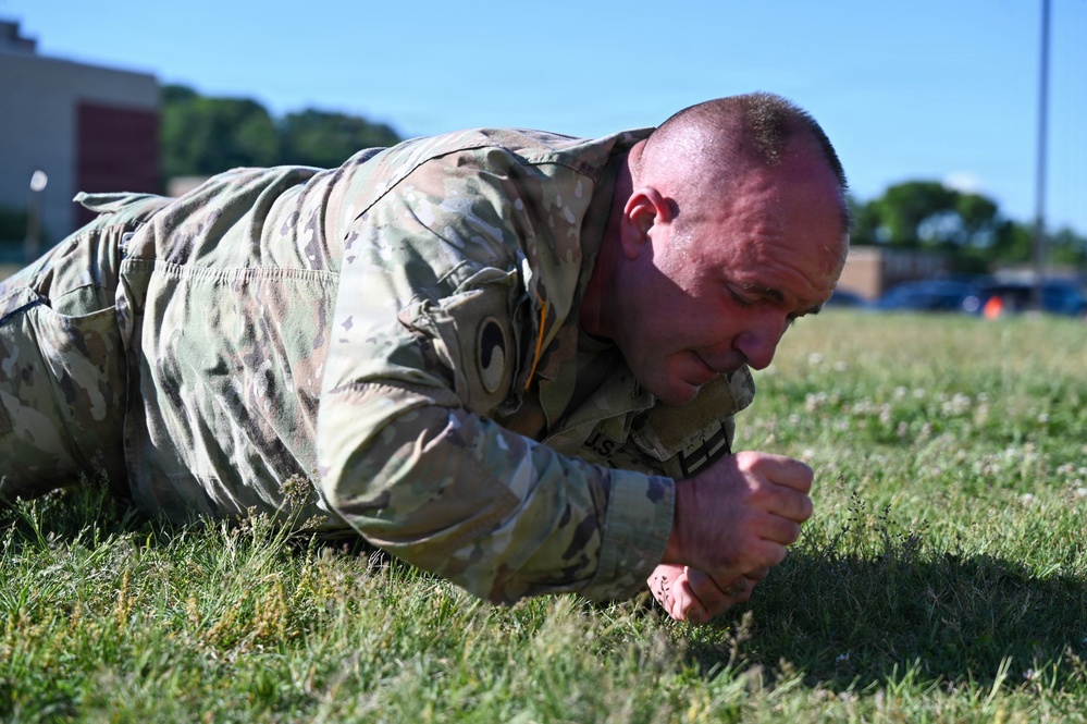 260th Special Purpose Brigade leadership participates in Army Combat Field Test at Joint Base Anacostia-Bolling