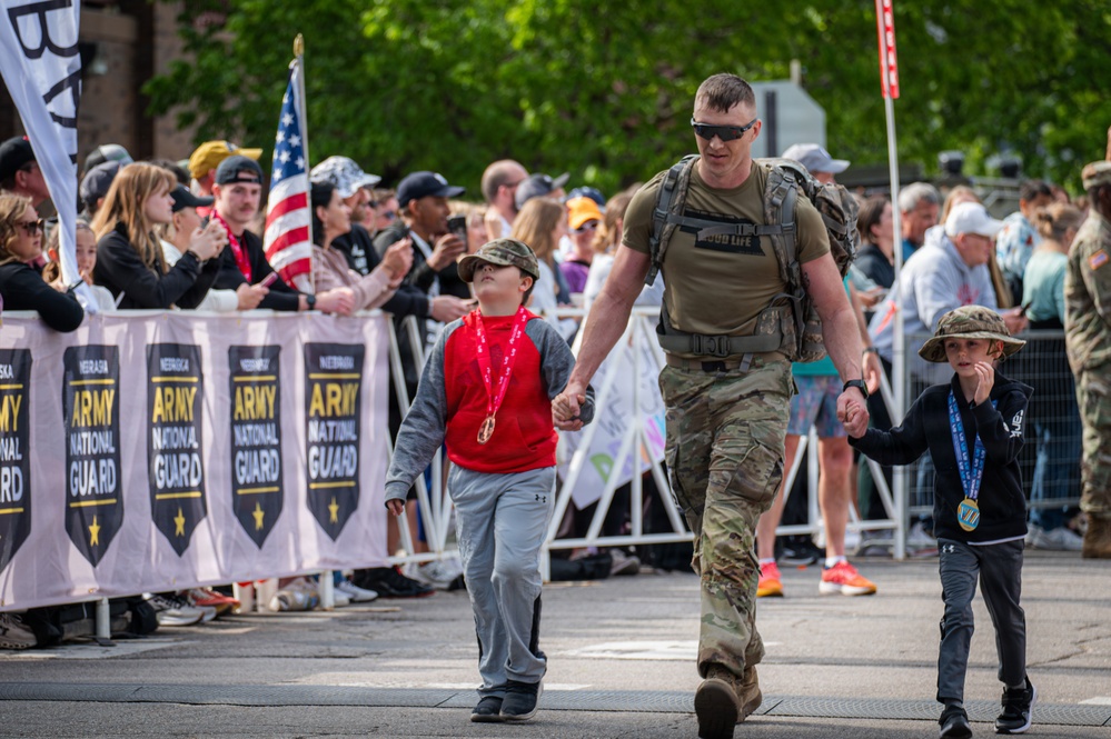 National Guard members go the distance at 49th annual Lincoln Marathon
