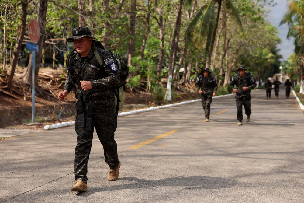 U.S. Marines, Salvadoran marines participate in special operations forces screener with Salvadoran marines during CENTAM Guardian 2026