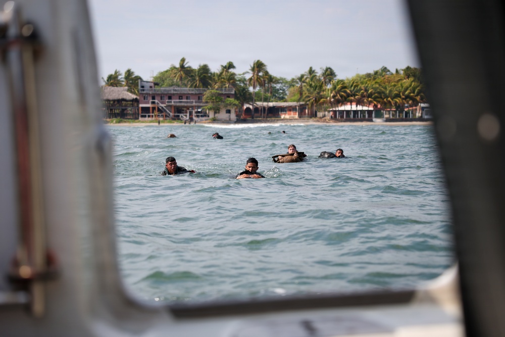 U.S. Marines, Salvadoran marines conduct deep-water assessment during CENTAM Guardian 2026