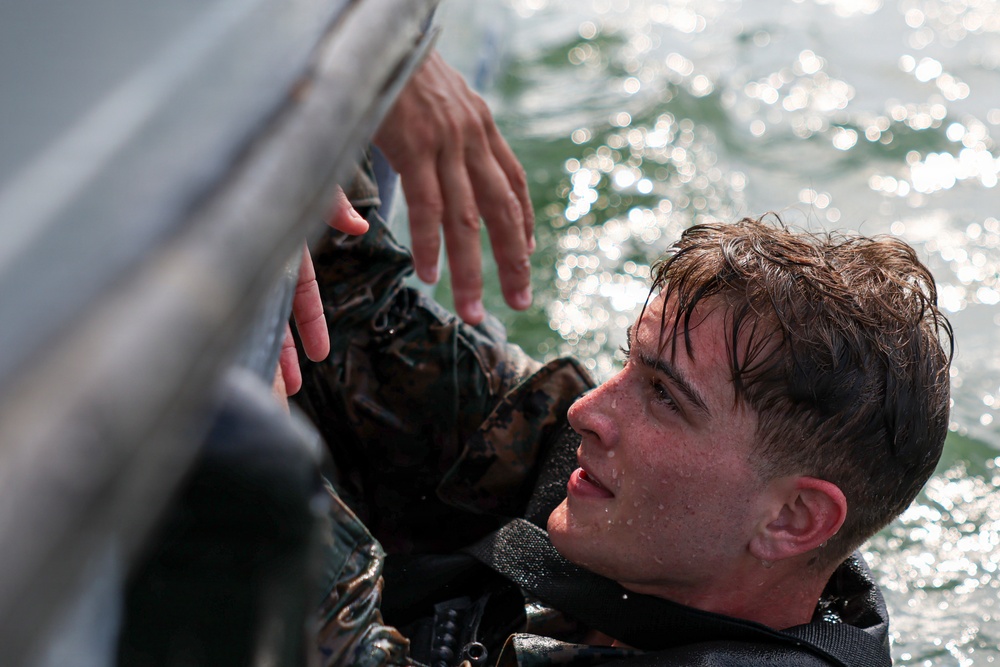 U.S. Marines, Salvadoran marines conduct deep-water assessment during CENTAM Guardian 2026