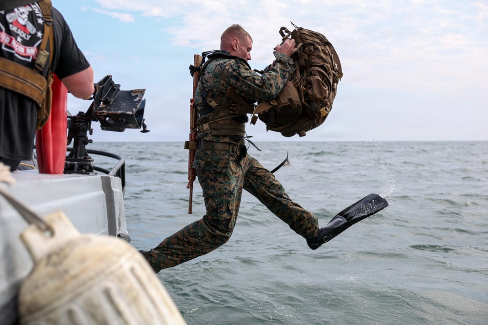 U.S. Marines, Salvadoran marines conduct deep-water assessment during CENTAM Guardian 2026
