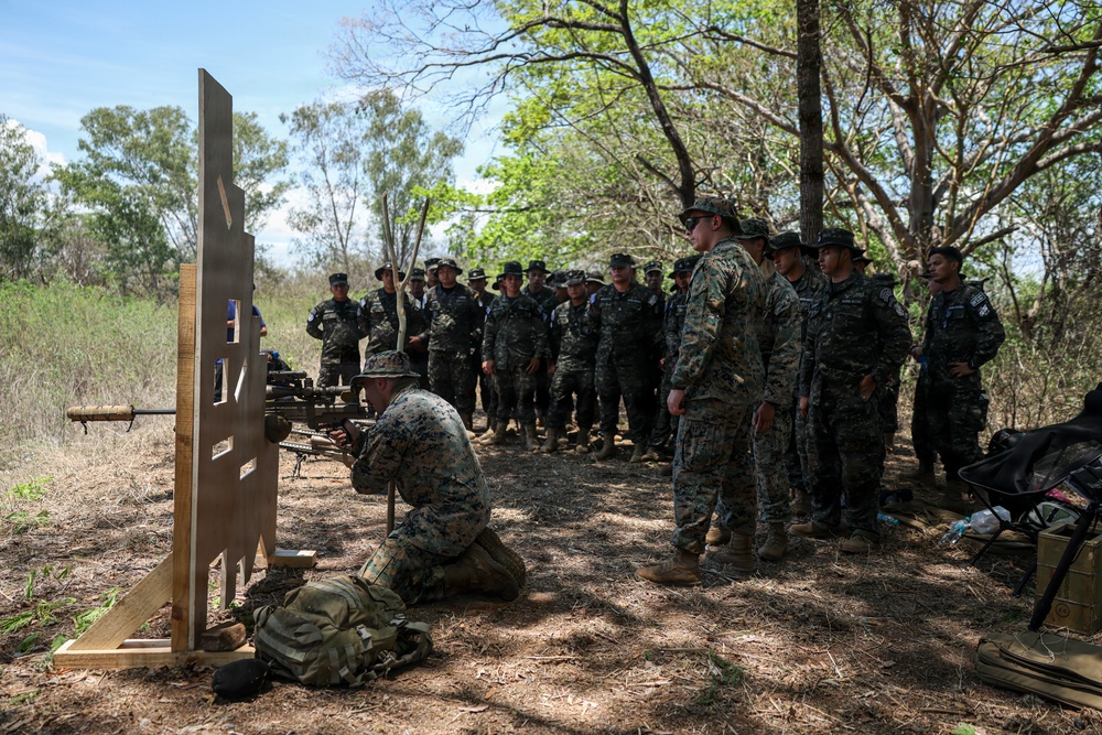 U.S. Marines, Salvadoran marines conduct marksmanship training during CENTAM Guardian 2026