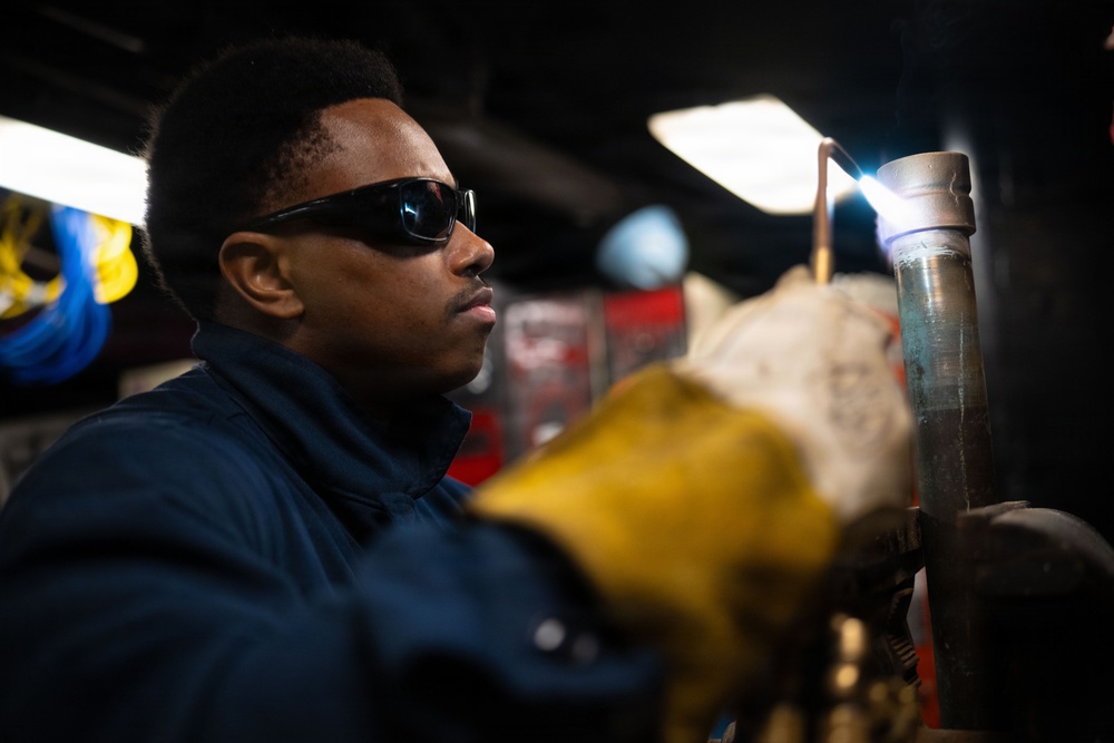 USS Theodore Roosevelt Maintenance