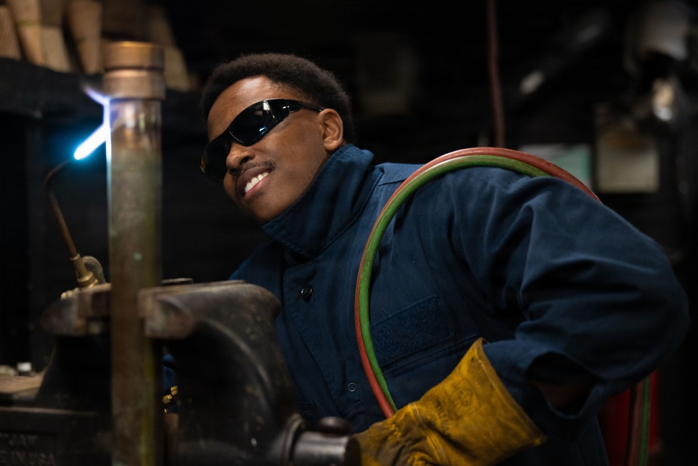 USS Theodore Roosevelt Maintenance