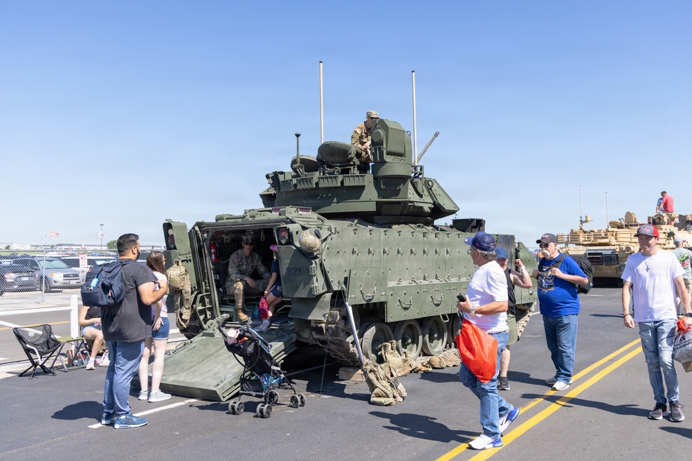 III Corps and 1st Cavalry Division support Wurth 400 race weekend