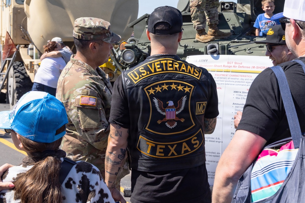 III Corps and 1st Cavalry Division support Wurth 400 race weekend
