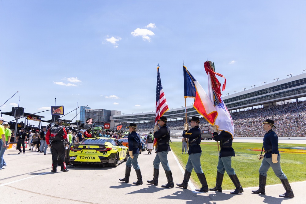 III Corps and 1st Cavalry Division support Wurth 400 race weekend