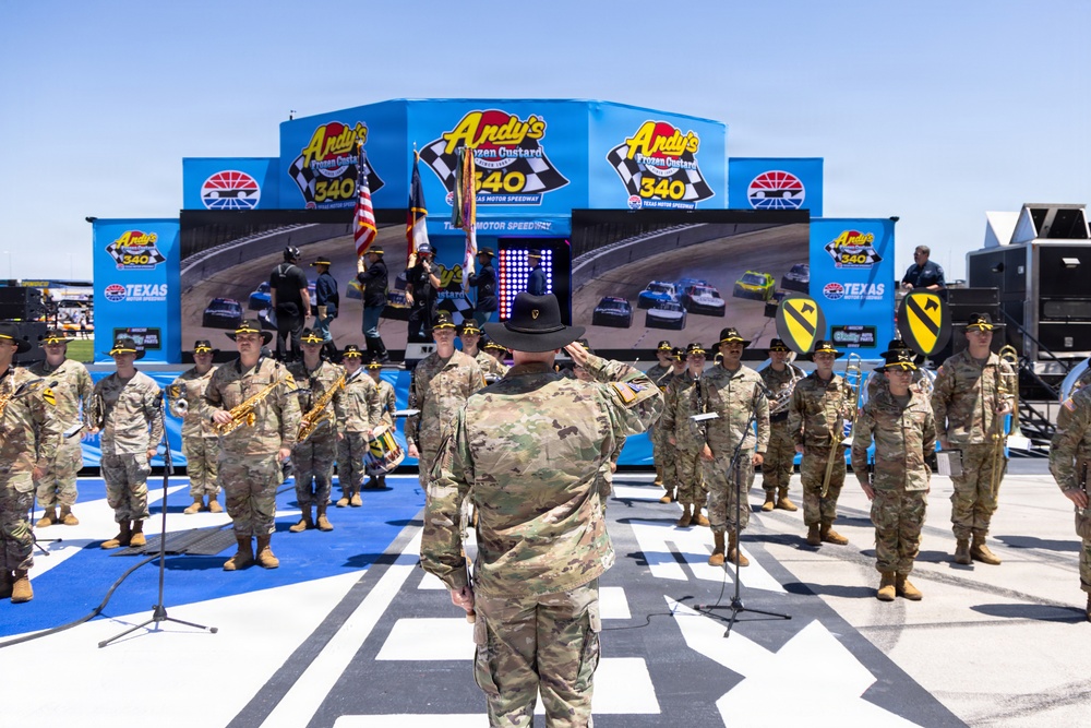 III Corps and 1st Cavalry Division support Wurth 400 race weekend