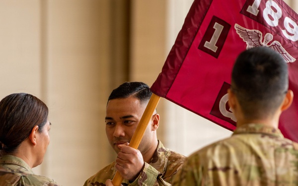 189th Hands Over the Flight