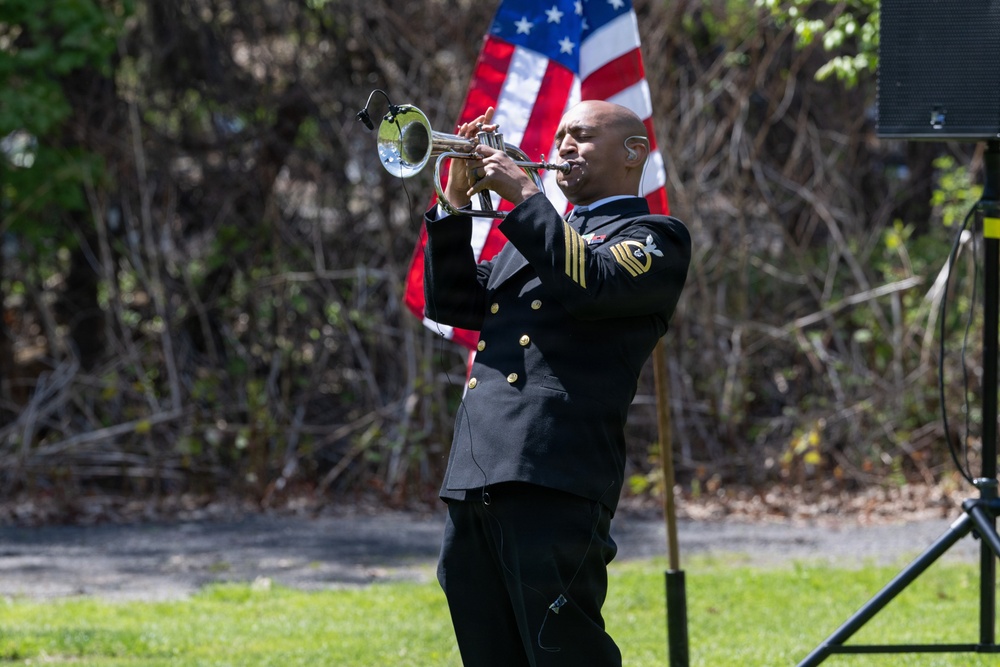 The U.S. Navy Band Cruisers perform at Nay Aug Park