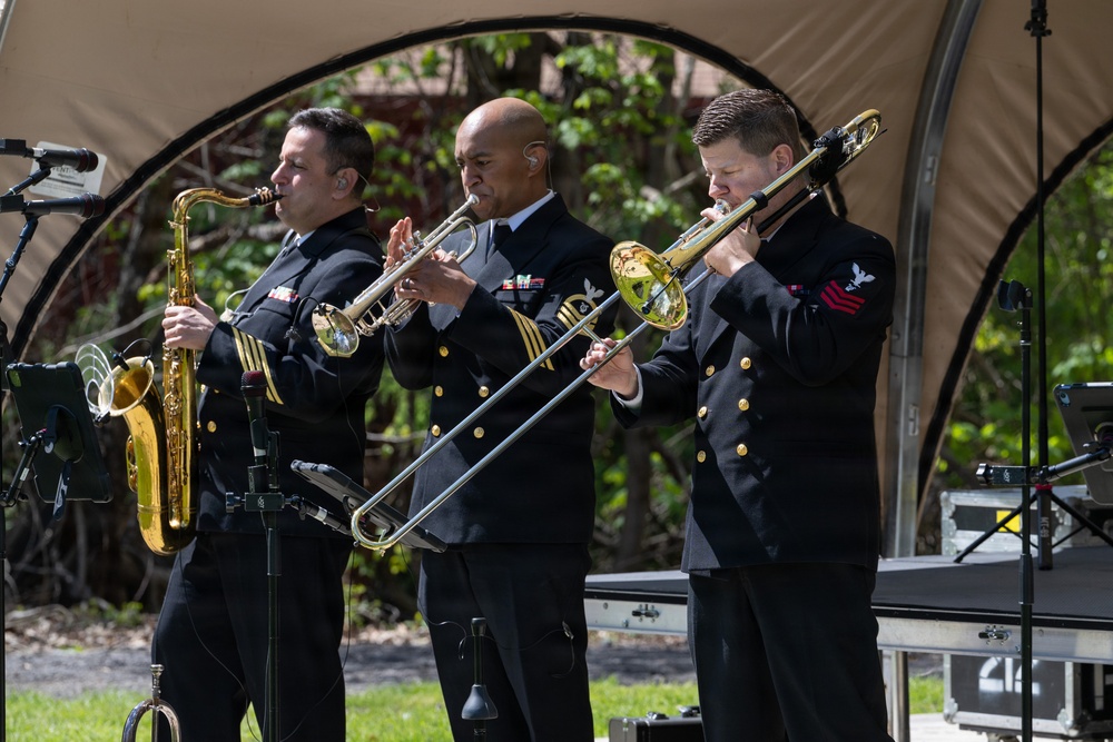 The U.S. Navy Band Cruisers perform at Nay Aug Park