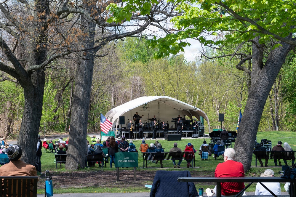 The U.S. Navy Band Cruisers perform at Nay Aug Park