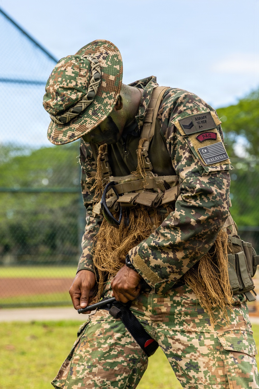Multinational Soldiers Conduct Urban Land Navigation During Pacific Land Forces Team Readiness Challenge