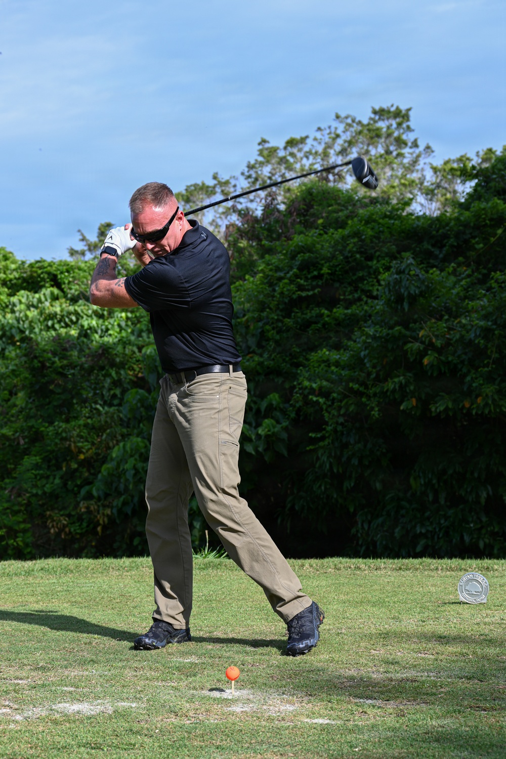 3rd Marine Logistics Group Holds Golf Event during a Commanders' Conference