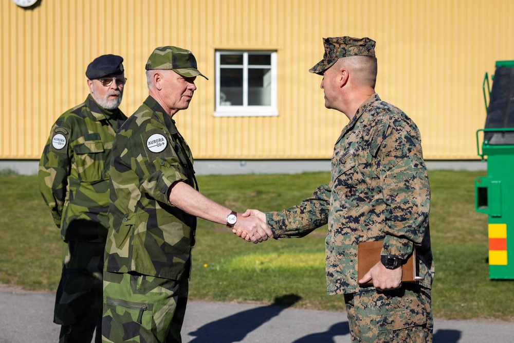 U.S. Marine Corps leaders meet Swedish Armed Forces officials during training exercise
